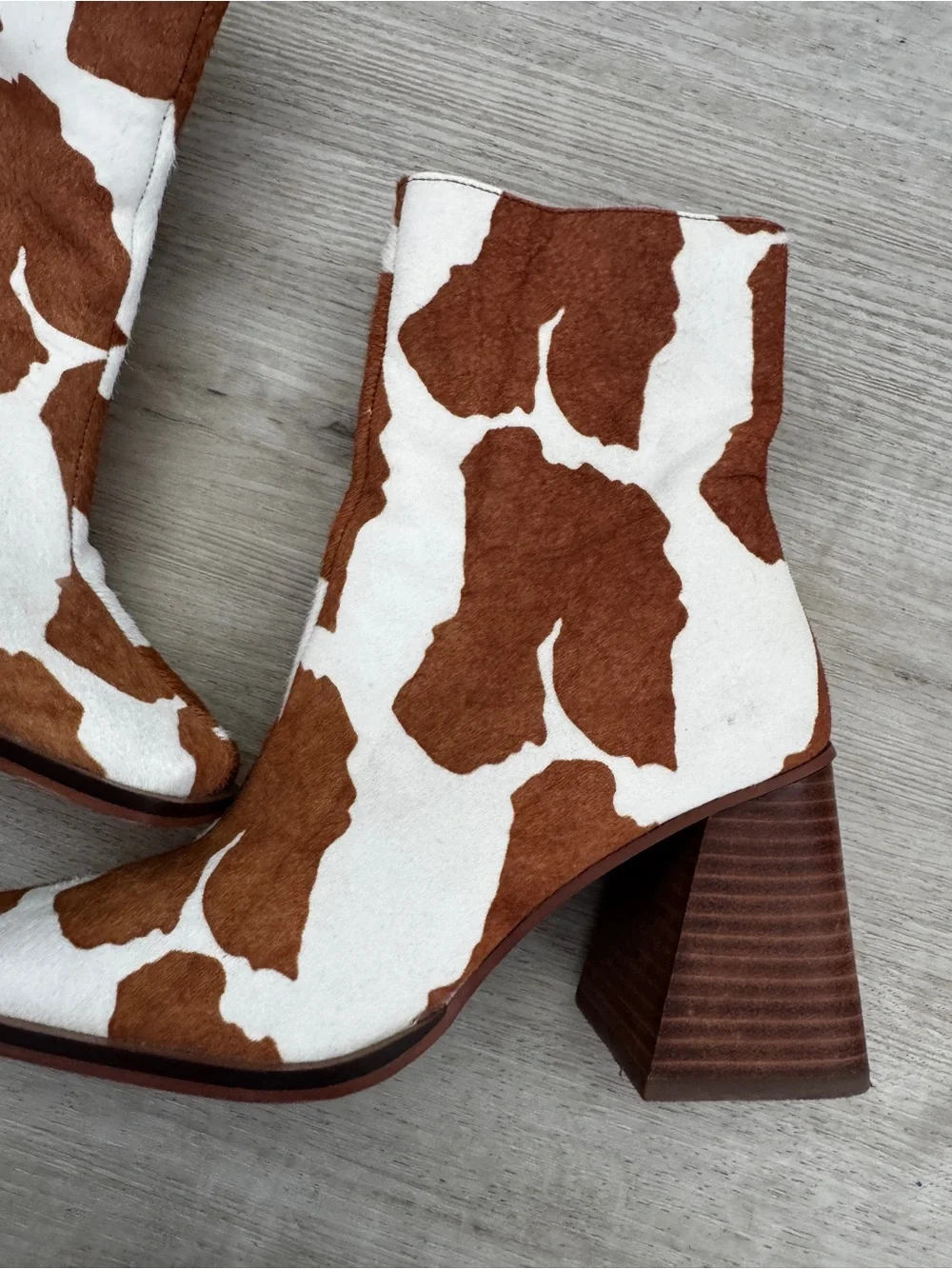 Cow Print Brown and White Block Heel Ankle Boots 6.5 Steve Madden real fur
